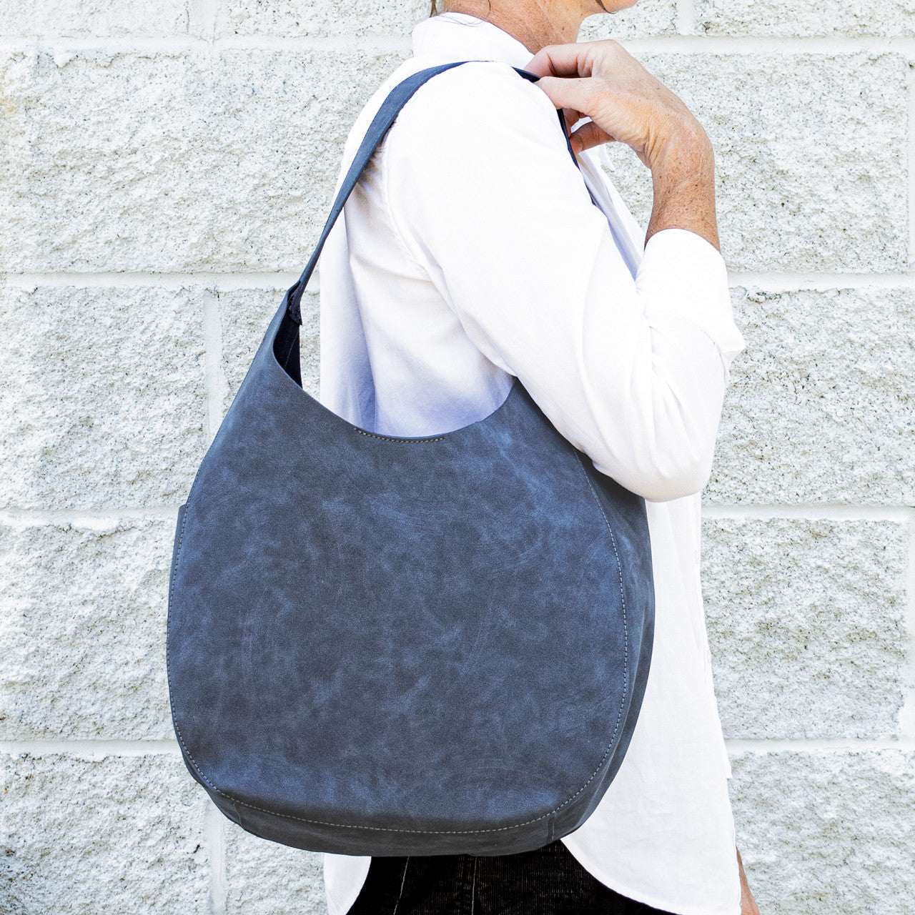 Medium Slouchy Suede Vegan Leather Hobo Bag Wide Comfort Strap Magnetic Closure Daily Shoulder Handbag